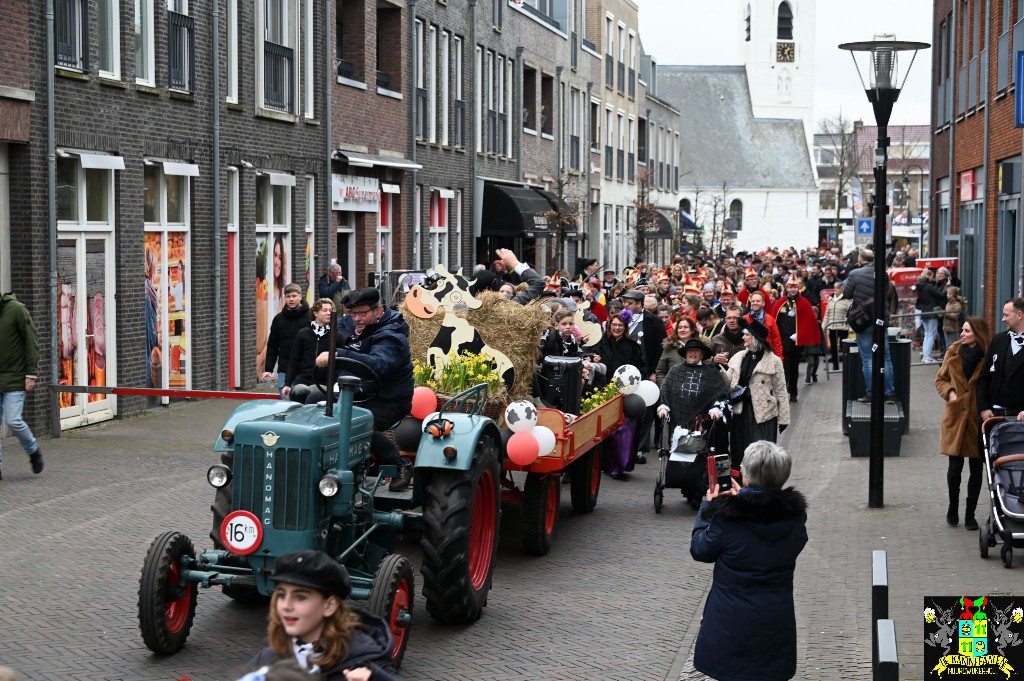 ../Images/Boerenbruiloft gemeentehuis 2023 037.jpg